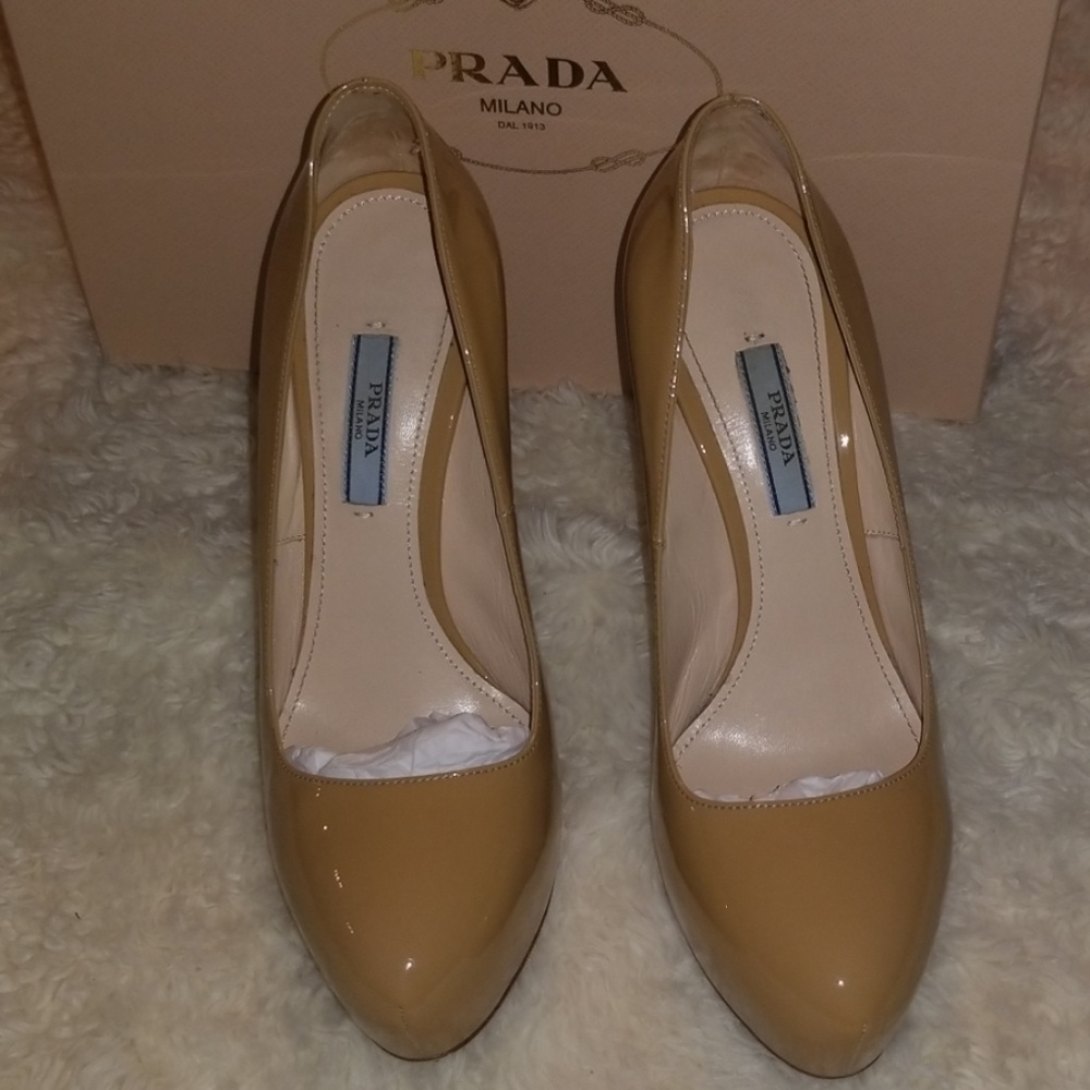 In box Prada Platform Sabbia nude heel